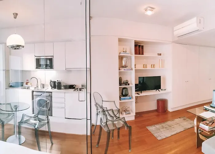 Bairro Alto Free Parking *