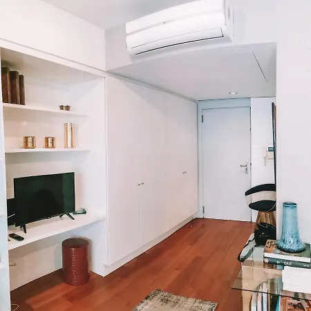 Bairro Alto Apartment *