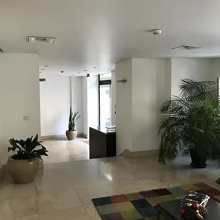 Bairro Alto Apartment *